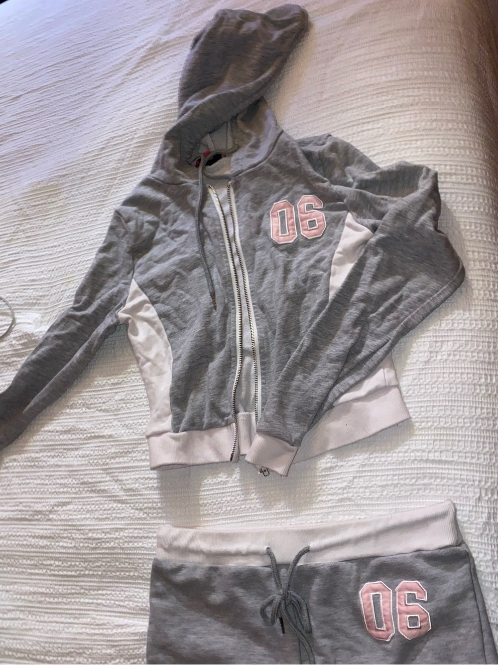 Edikted Women's Gray and Pink Hoodie & Shorts Set
